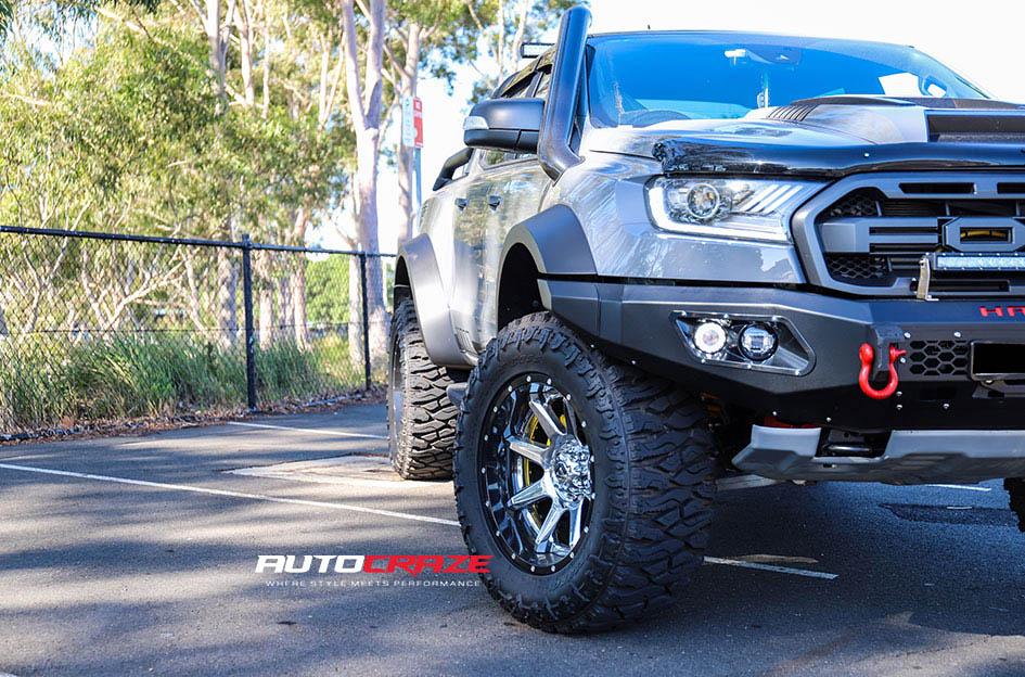 FORD RANGER RAPTOR RAMPAGE CHROME CENTER AND GLOSS BLACK OUTER